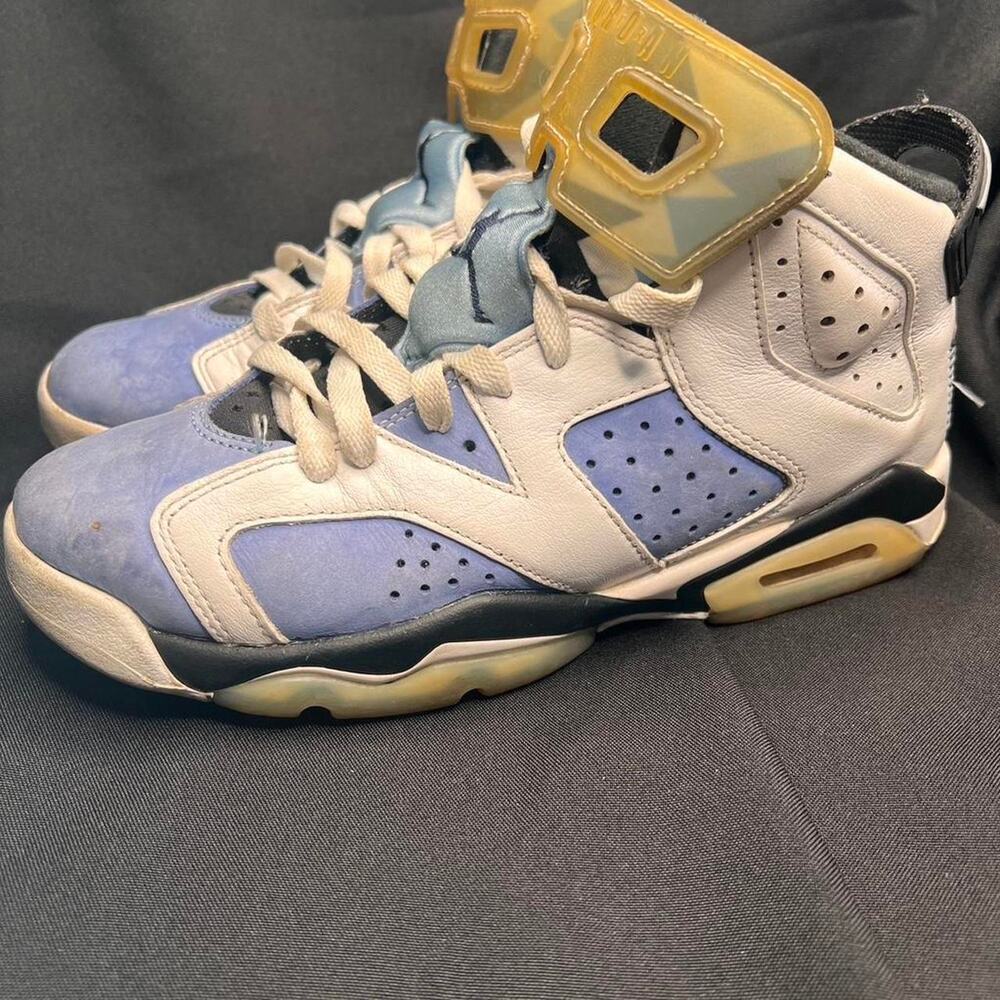 Jordan 6 retro blue unc